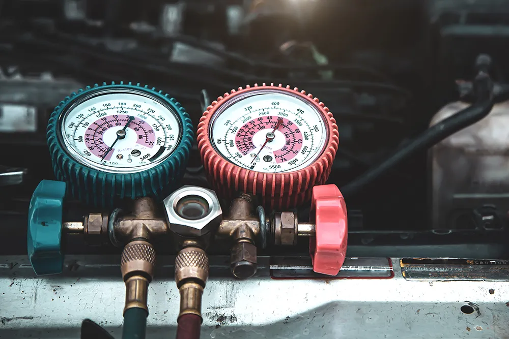 How to Identify and Address Auto AC Leaks in Saskatoon, Saskatchewan